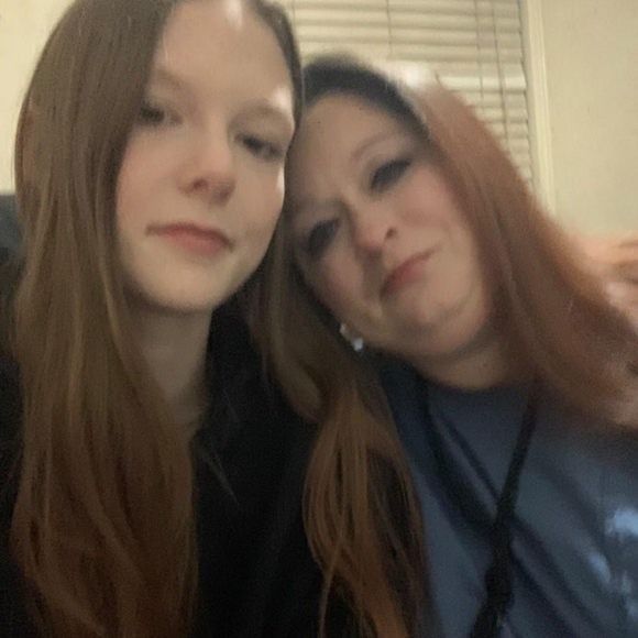 Meet your Posher, Jennifer - Picture 2 of 8